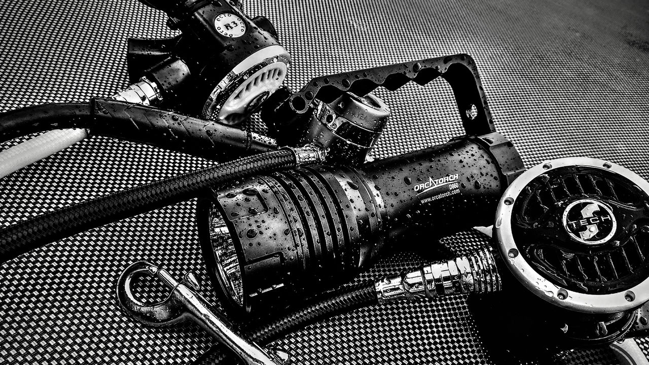 技術潛水手電筒 OrcaTorch D860