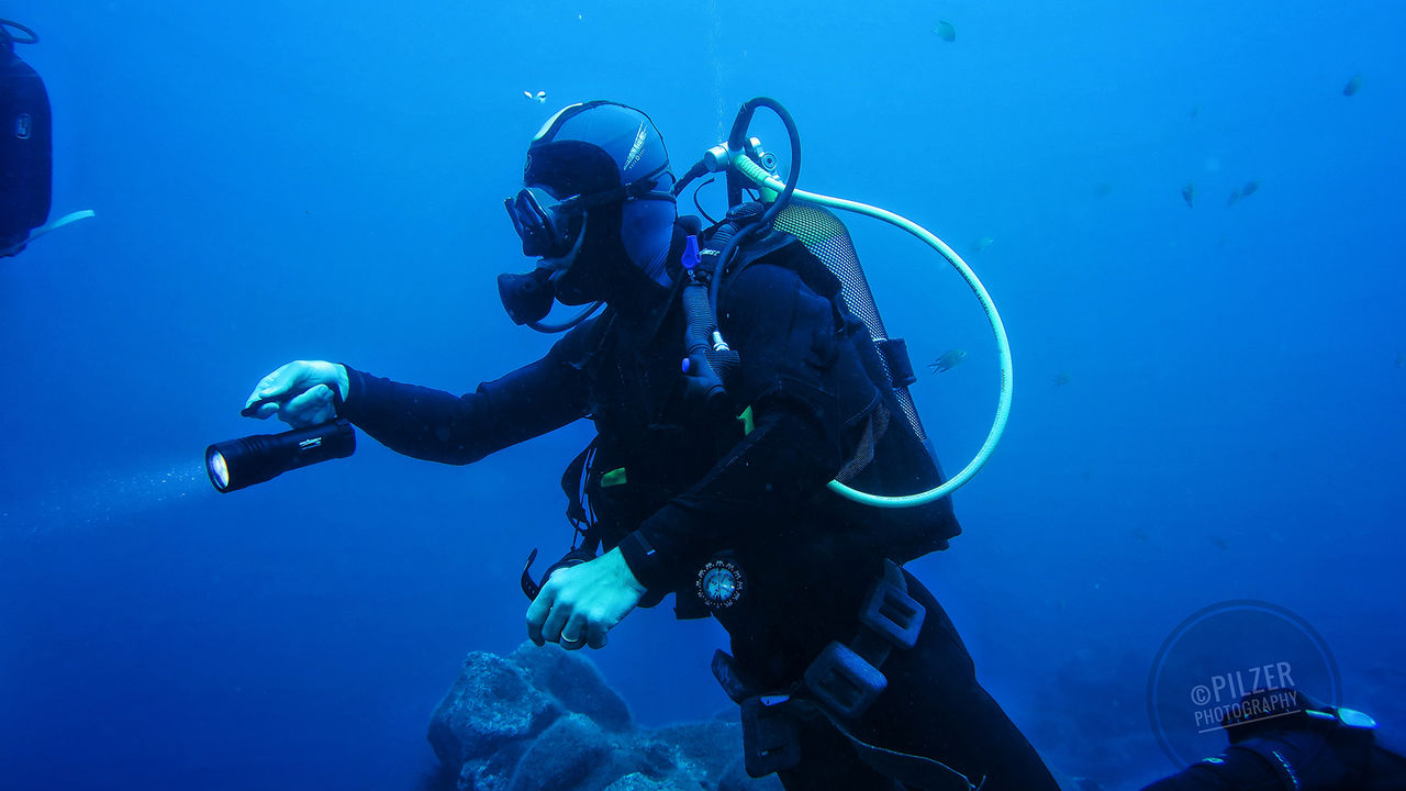 技術潛水手電（diàn）筒 OrcaTorch D860