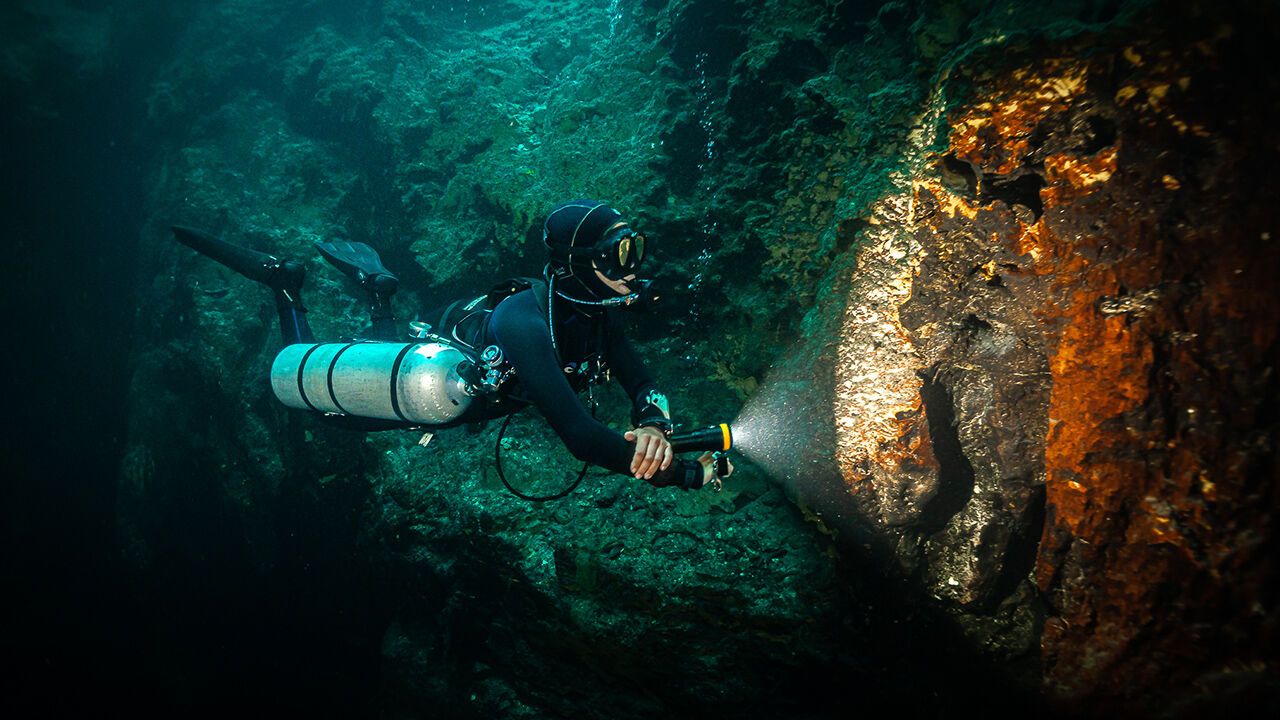 OrcaTorch D910V潛水攝影補光燈（dēng）