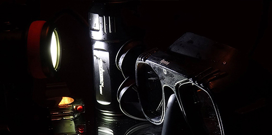 測試OrcaTorch D620V LED分體式（shì）潛水手電筒