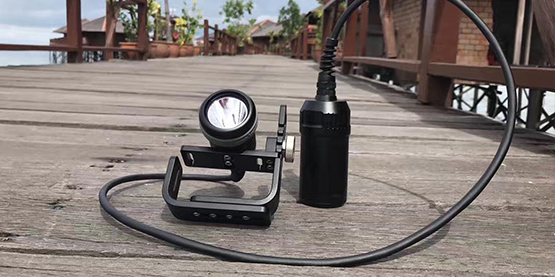 OracaTorch D620 Canister Dive Light Review